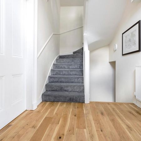 2 Bedroom Apartment On Peebles High Street Zewnętrze zdjęcie