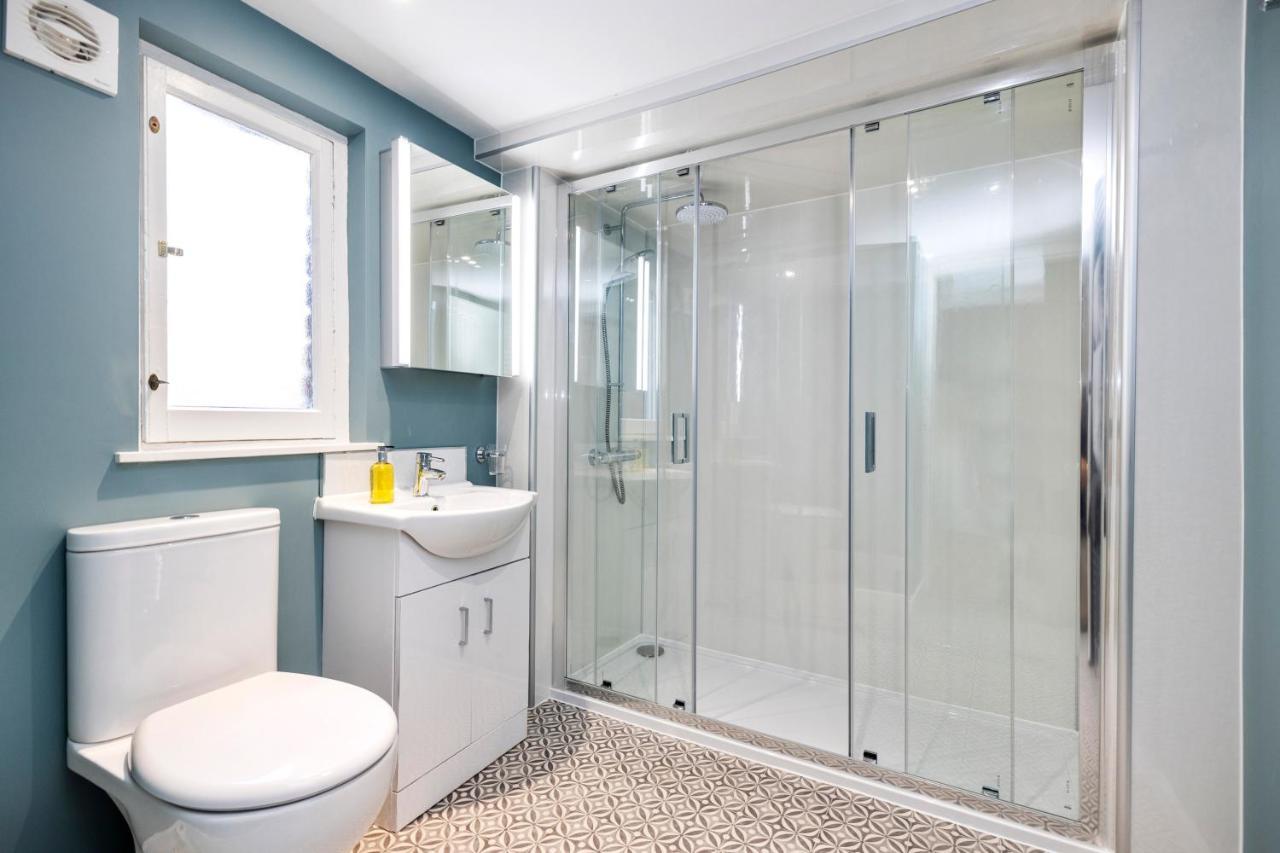 2 Bedroom Apartment On Peebles High Street Zewnętrze zdjęcie