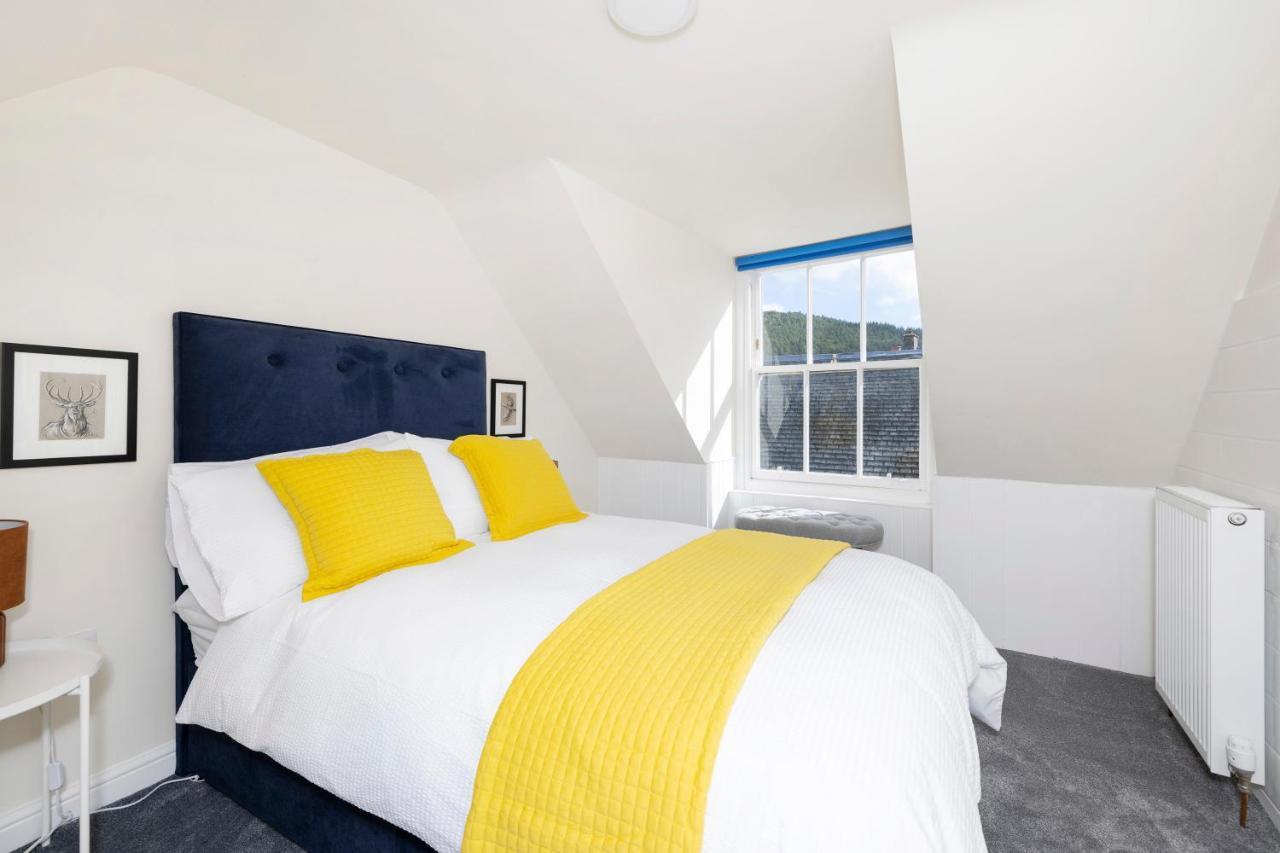 2 Bedroom Apartment On Peebles High Street Zewnętrze zdjęcie